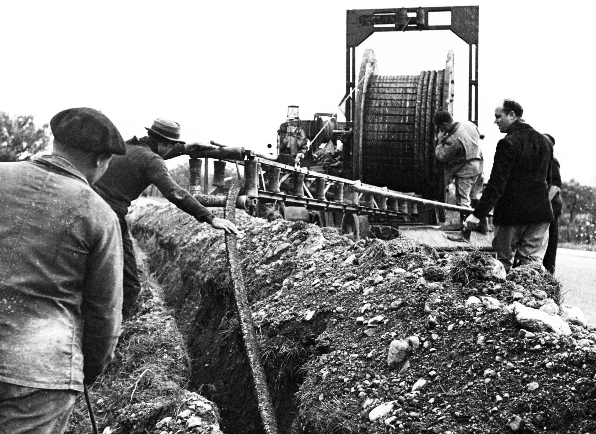 1949.11.24PoseCableCoaxial4PairesGrenoble