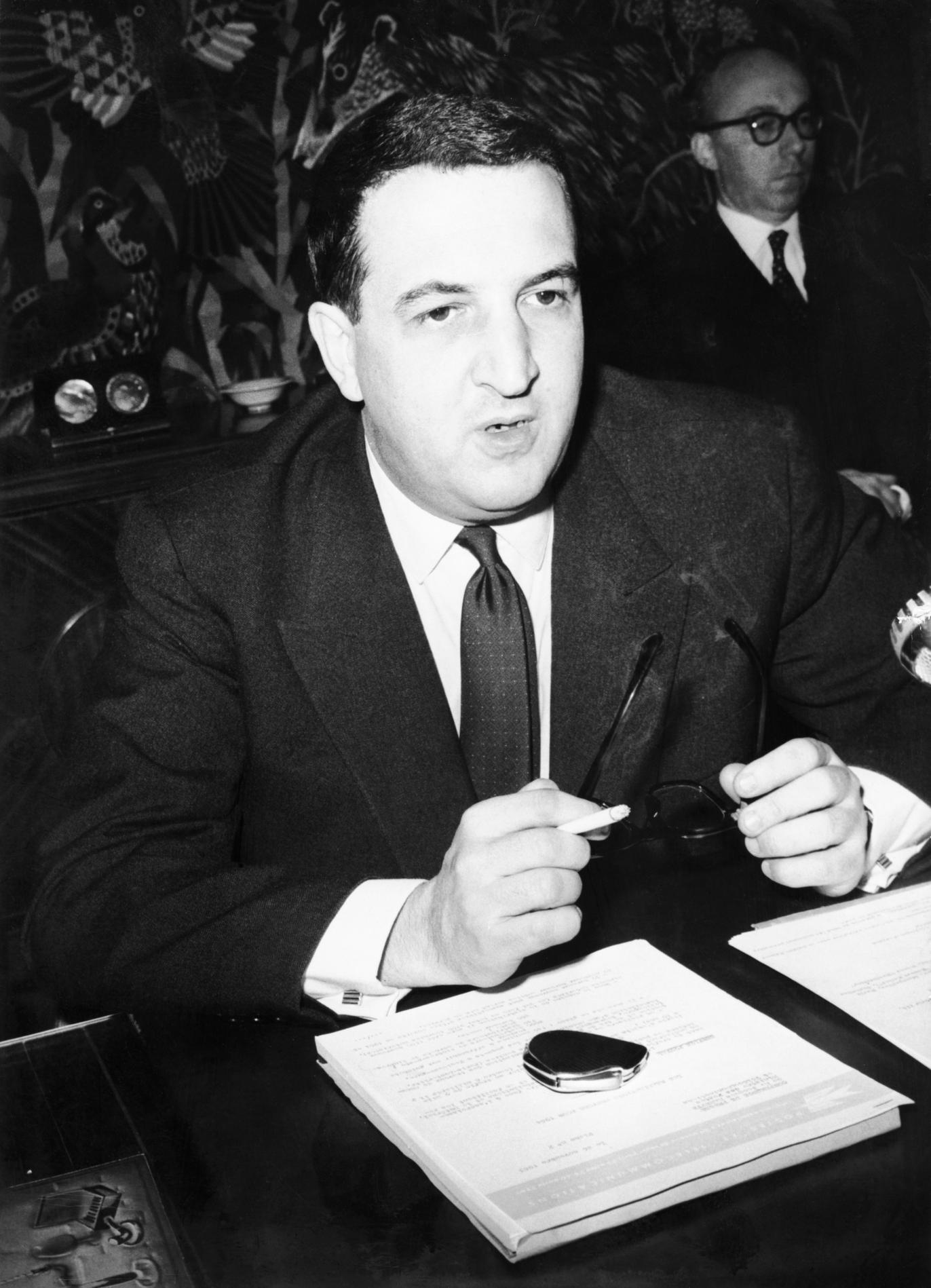 1963.11.26JacquesMaretteSegurPTT