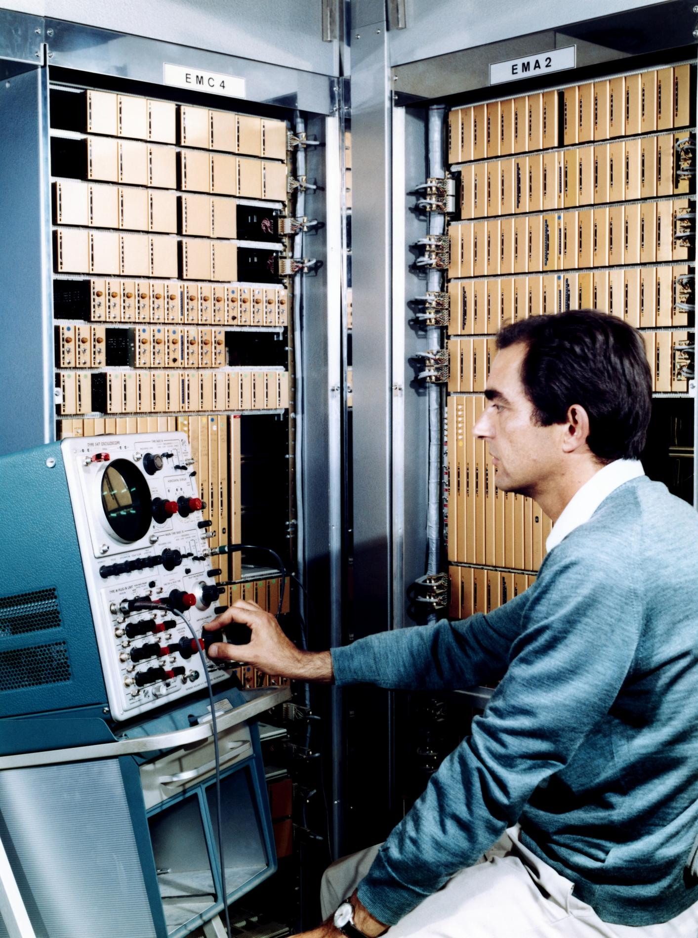 1971.08PlatonPerrosGuirecNumAPH01085