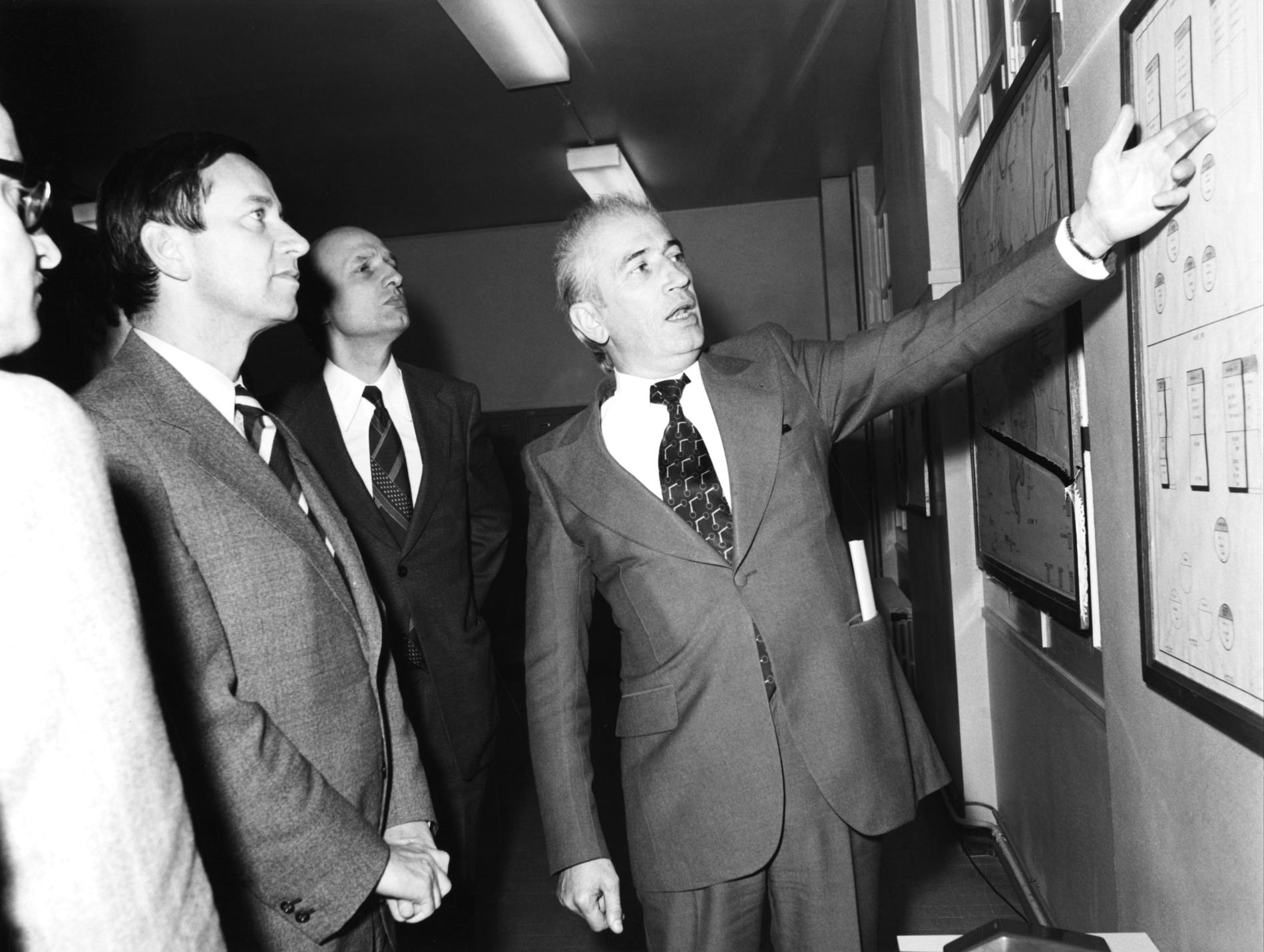 1975.10.29VisTheryFargetteLegareCTVersailles