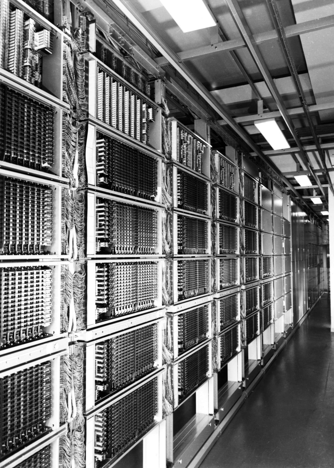 1972.09Pentaconta1040VelizyA1