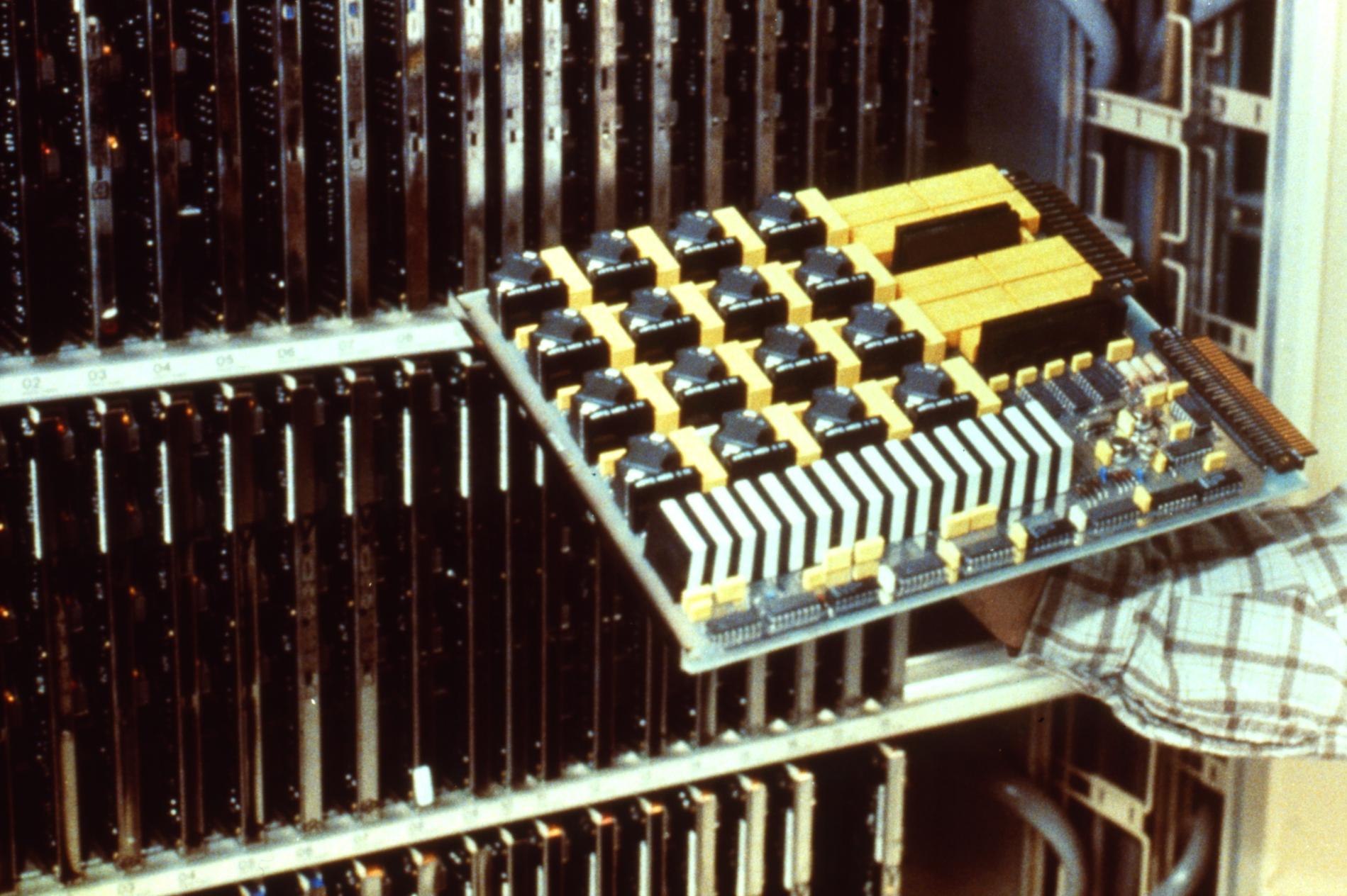 1983CarteAbonneURA2GCommutateurMT25