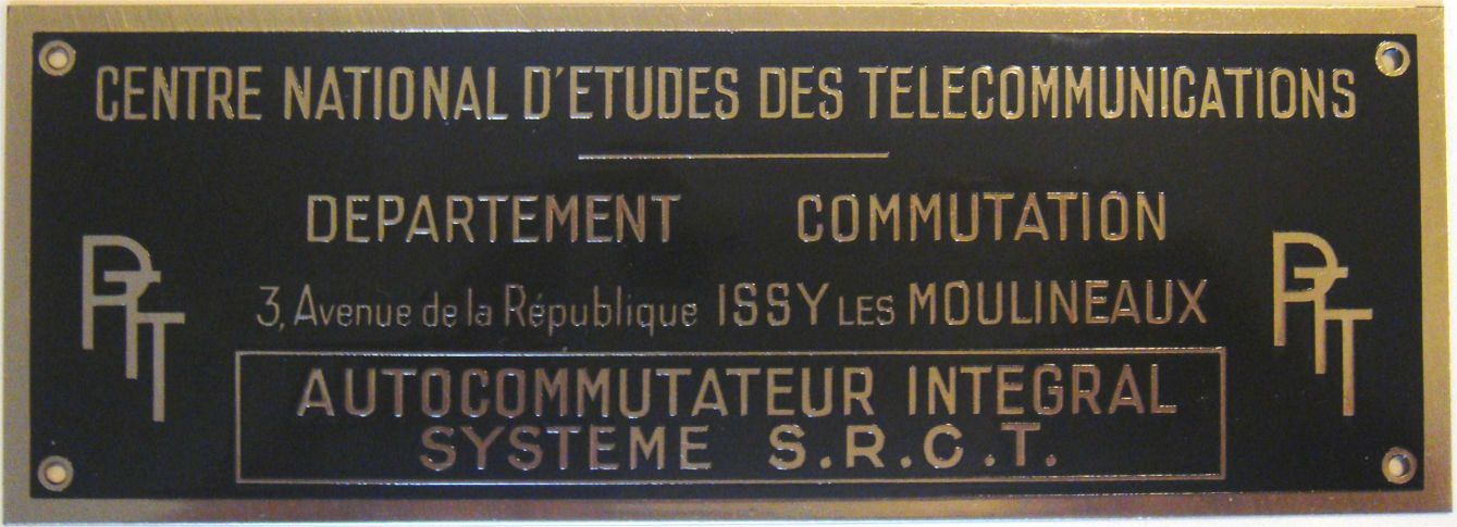 P28.SRCTCommutateurPlaqueIidentification