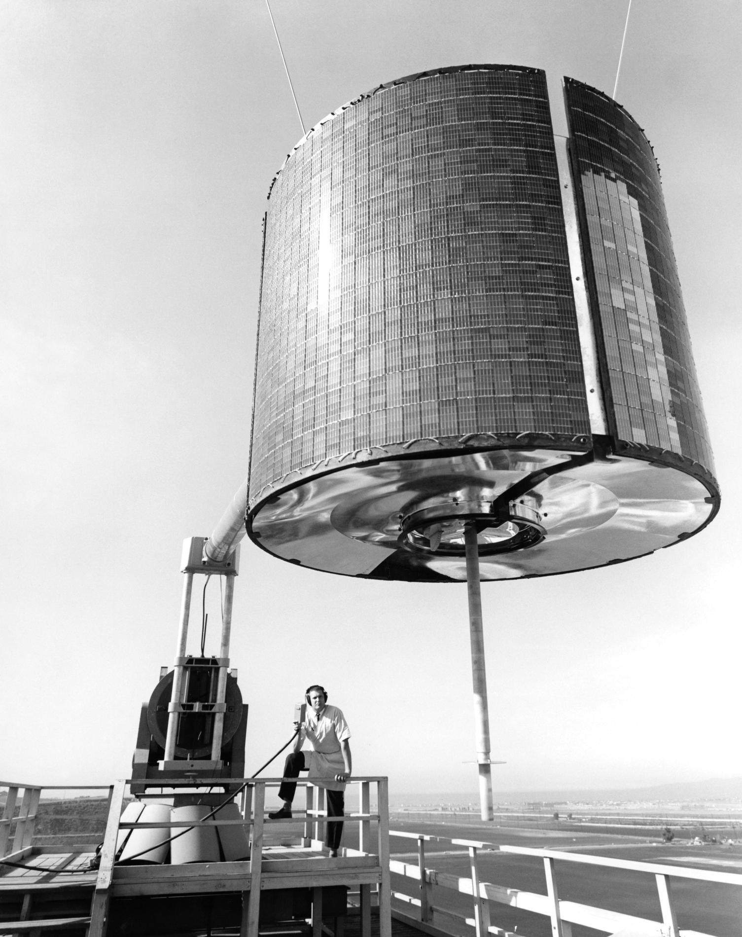 1965.04TestsSatelliteEarlyBird