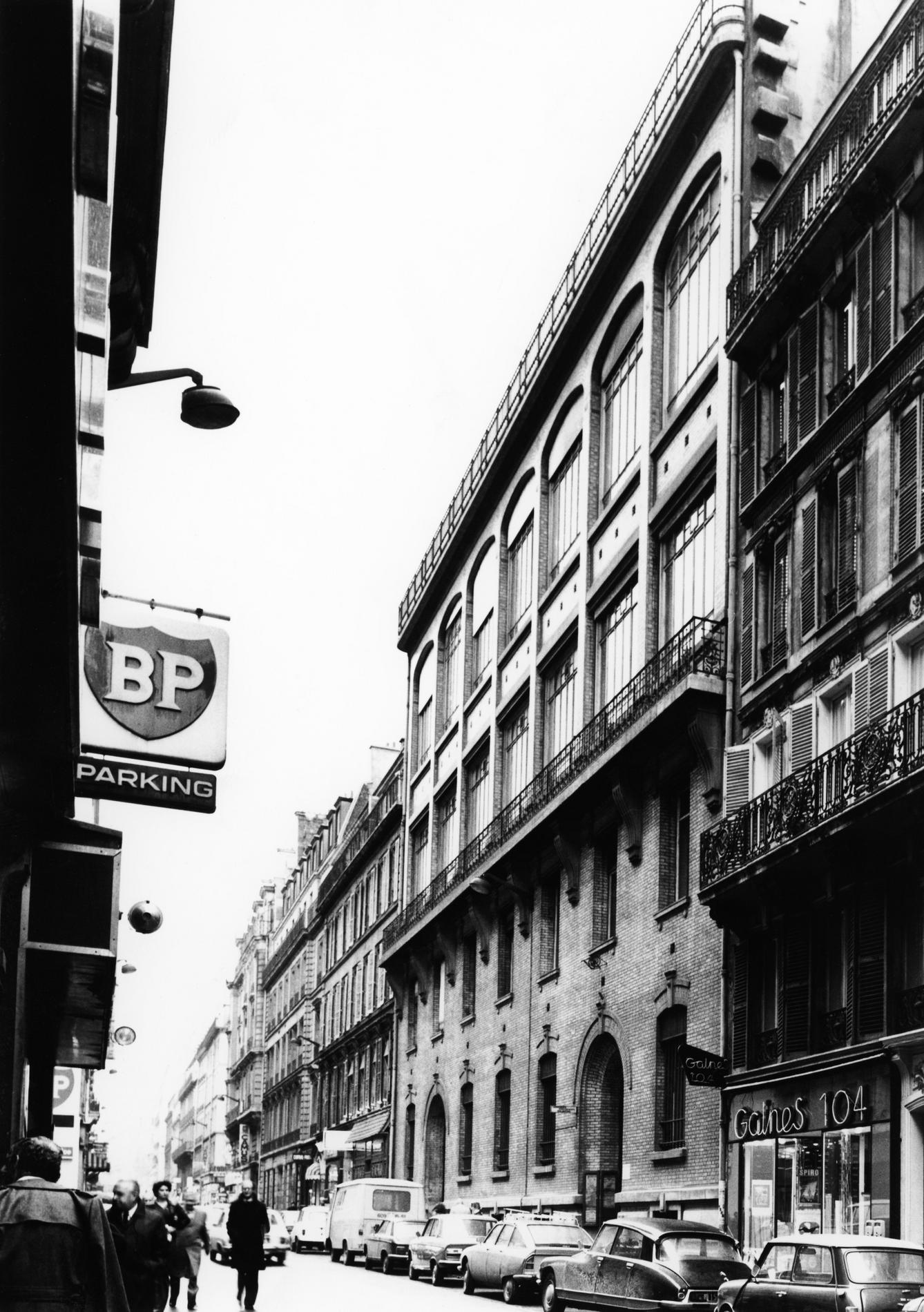 1973CentreParisElyseesRef1658