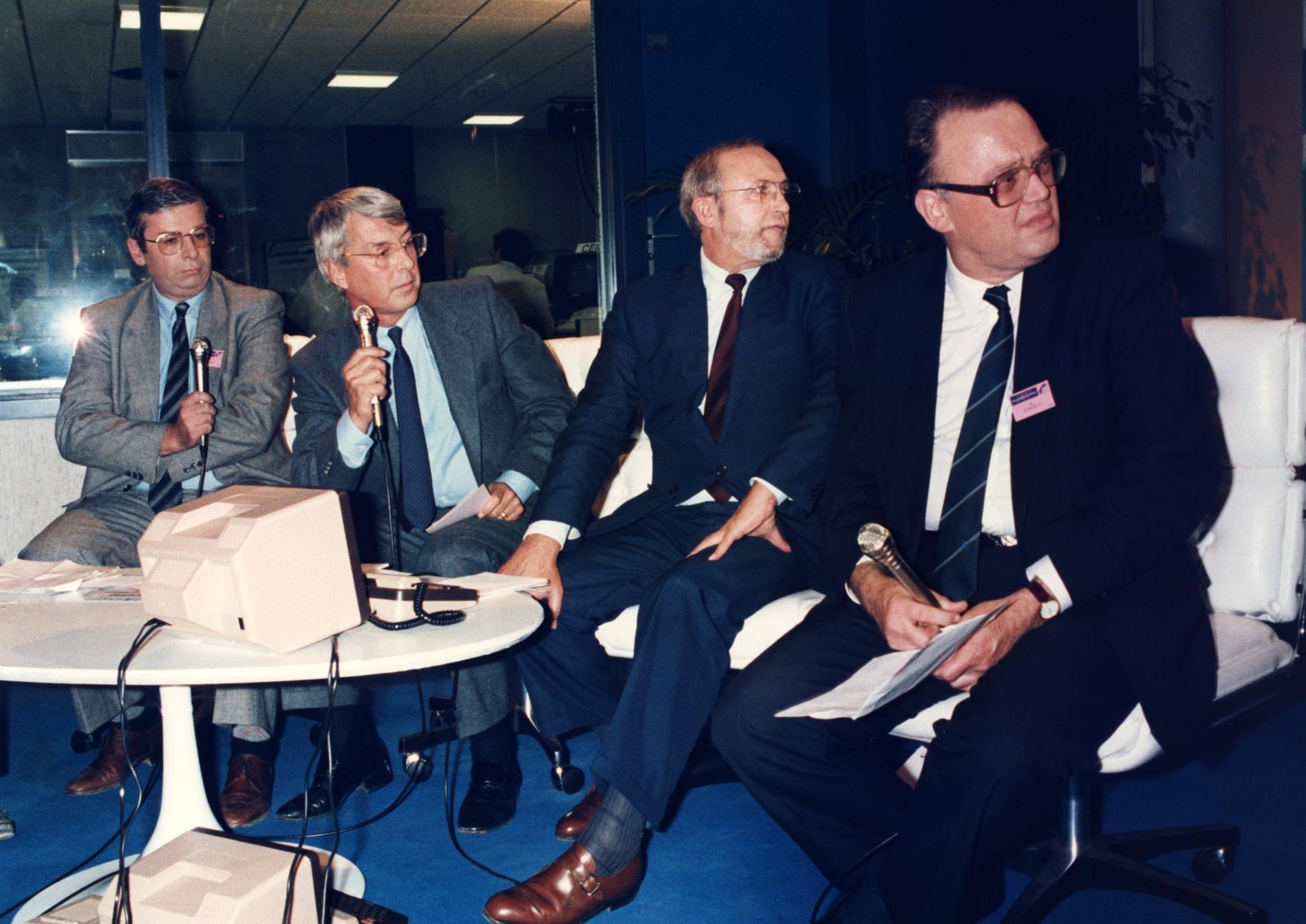 1985.10.25SoireeMuratNNT2num3391.22