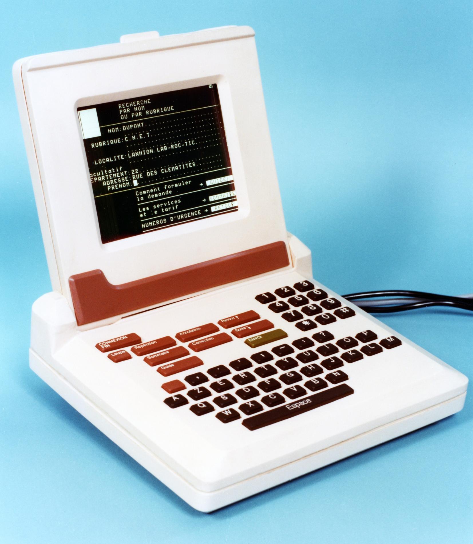 1986.02.27PrototypeMinitelLCDn01