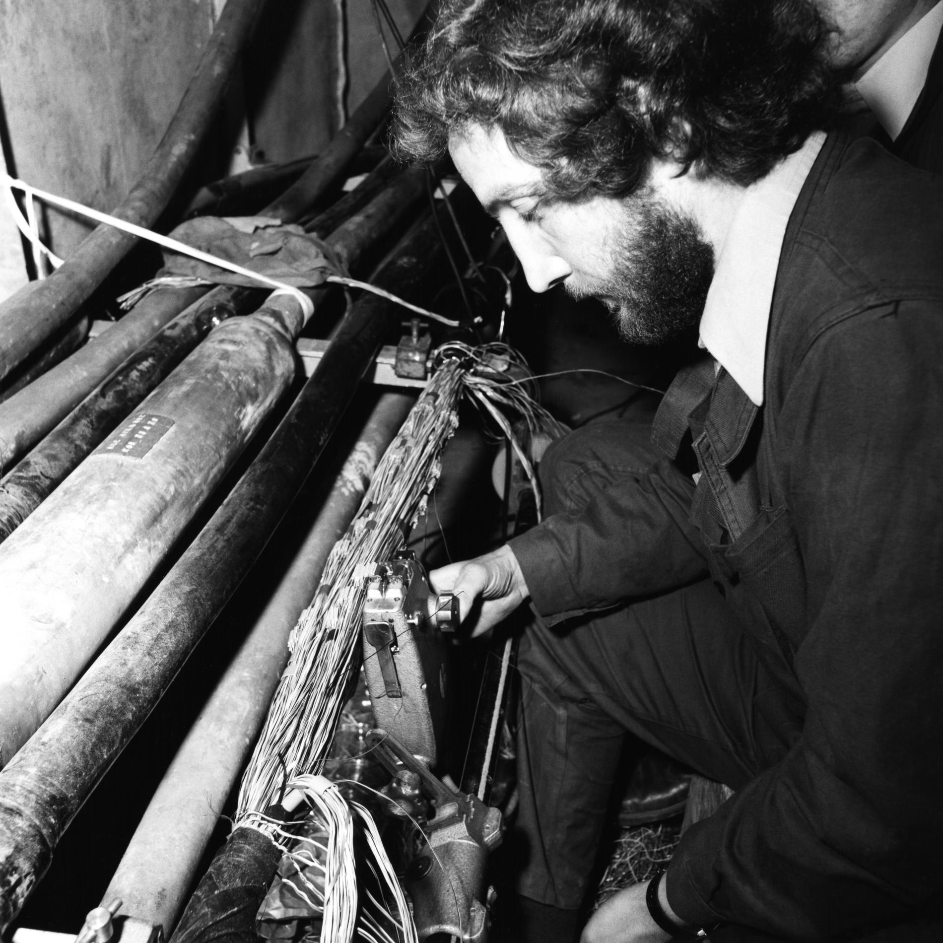 1974EpissureCableParRivets01