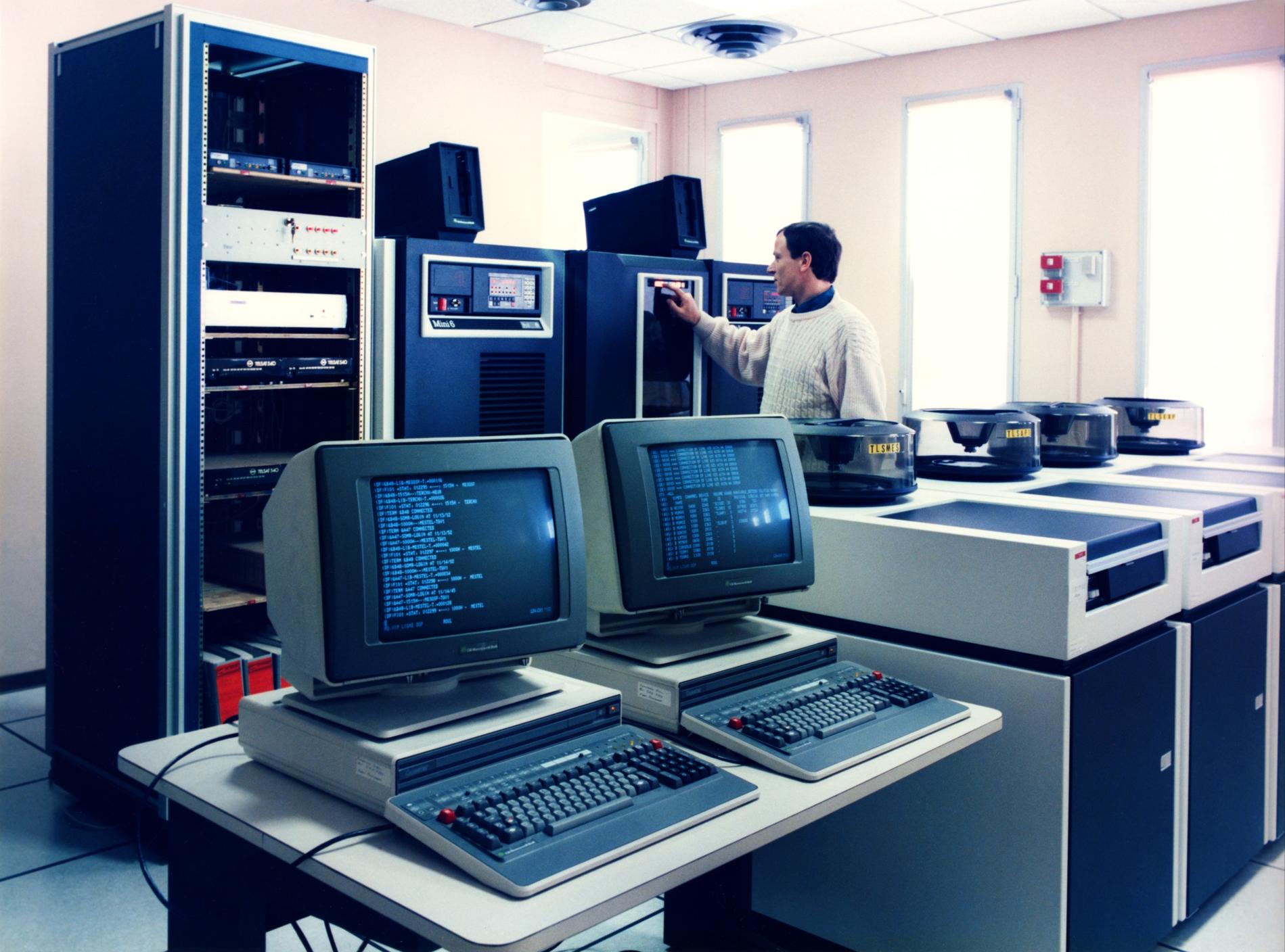 1986CentreAnnuaireTeletelMarseille