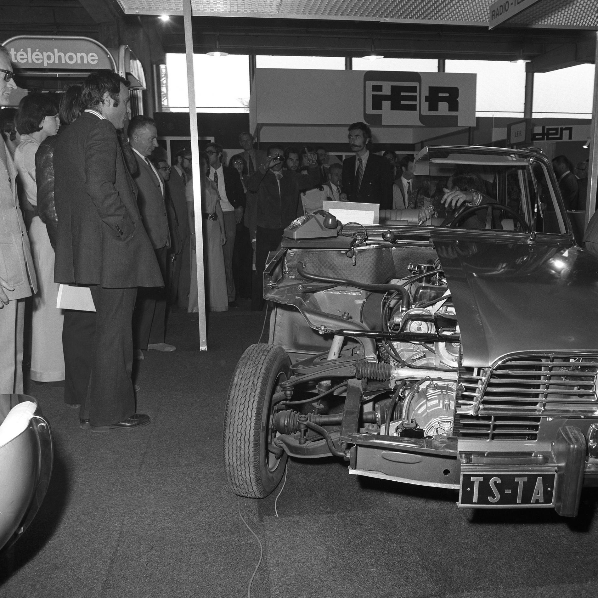 1972.09.22SicobStandPttRadioTelephoneN01