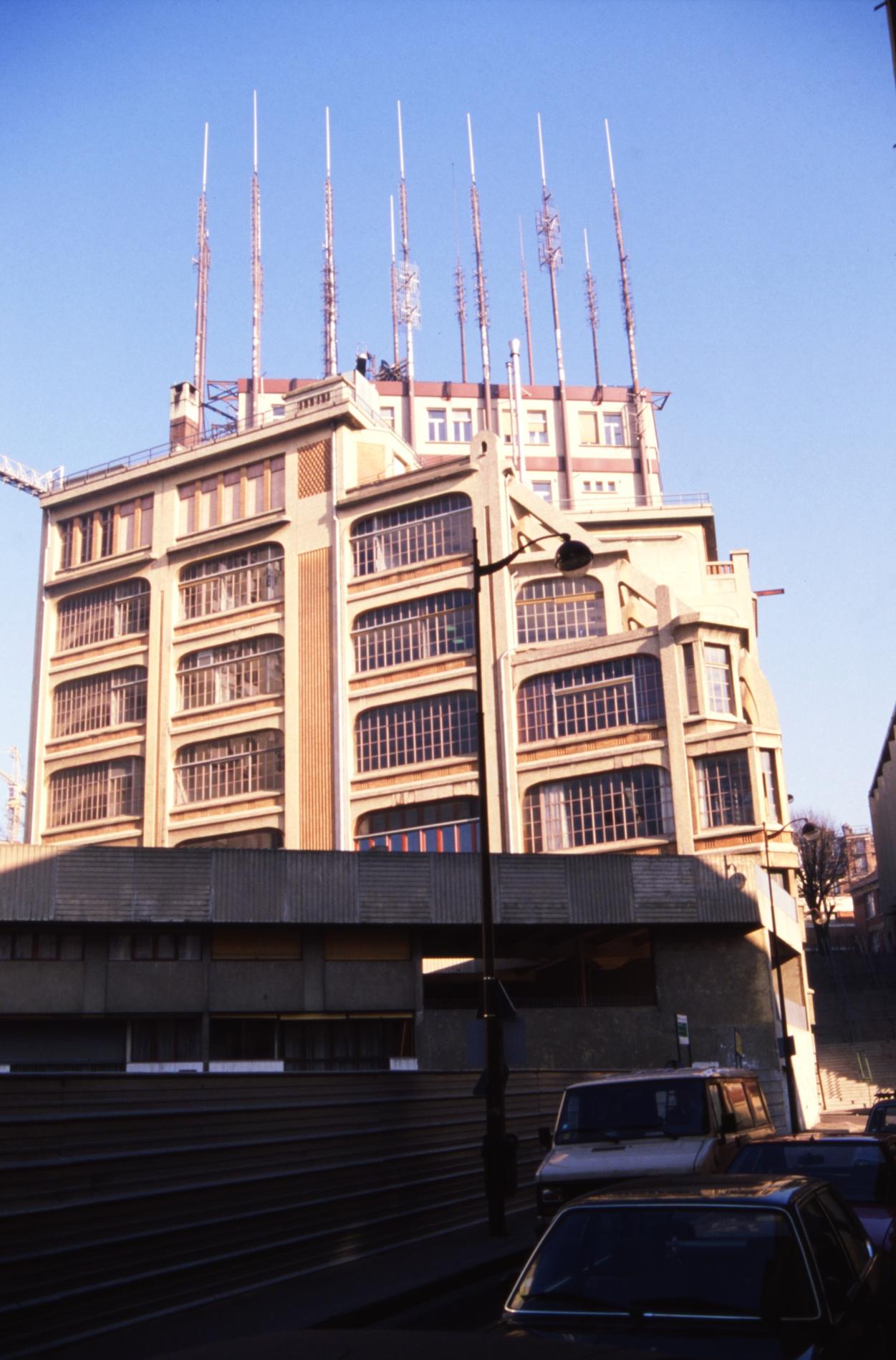 1986CentreMenilmontantR2000