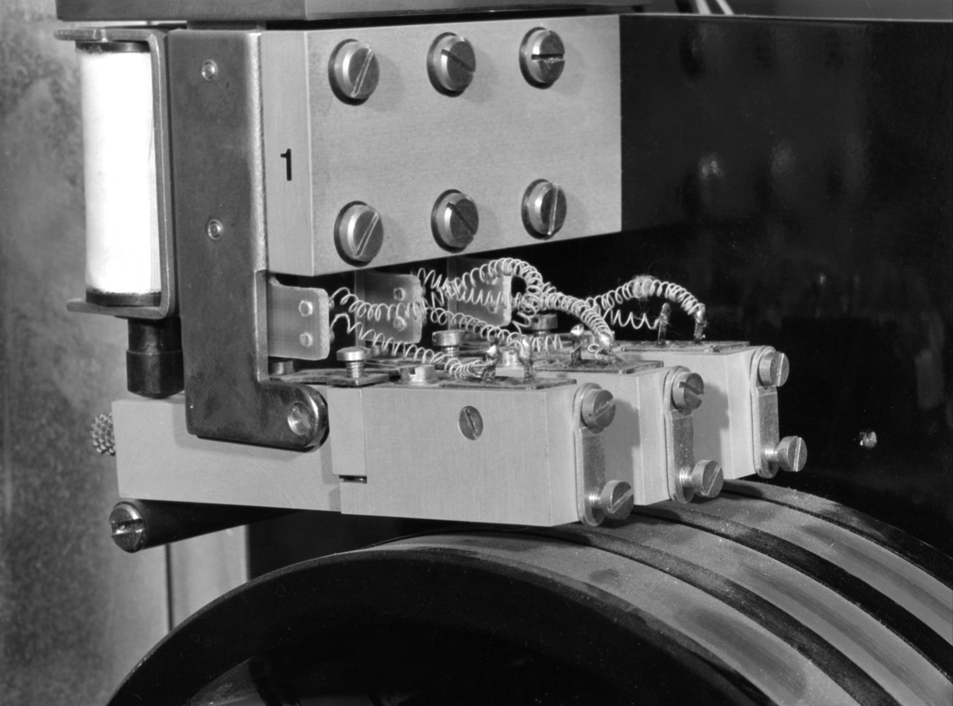 1970.03.23DetailMachineParlanteCP400Tete