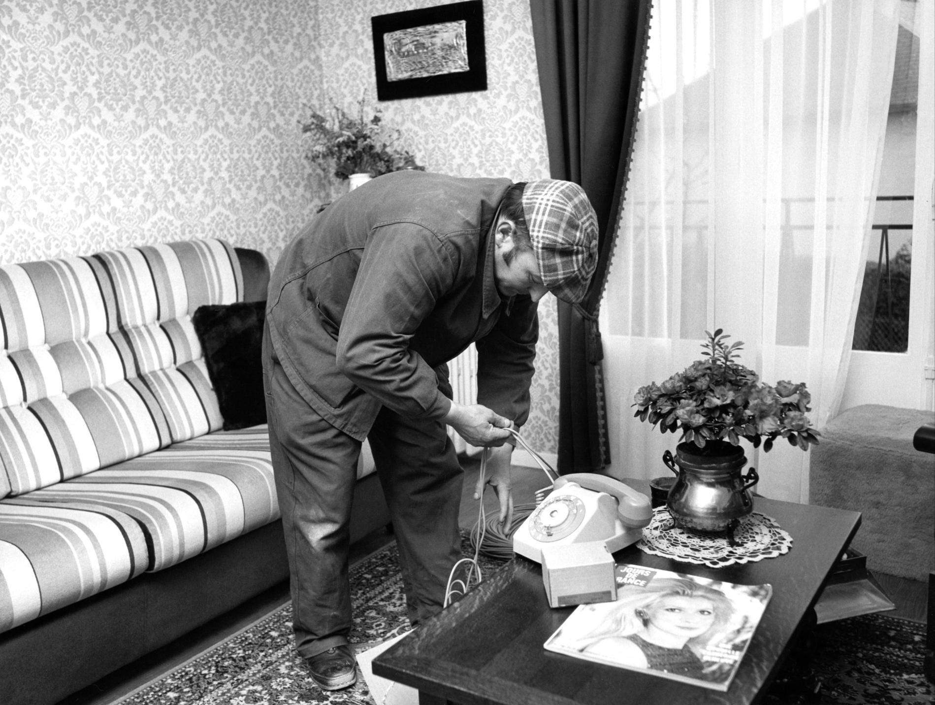 1976.01.15AgentLignesChezAbonne001