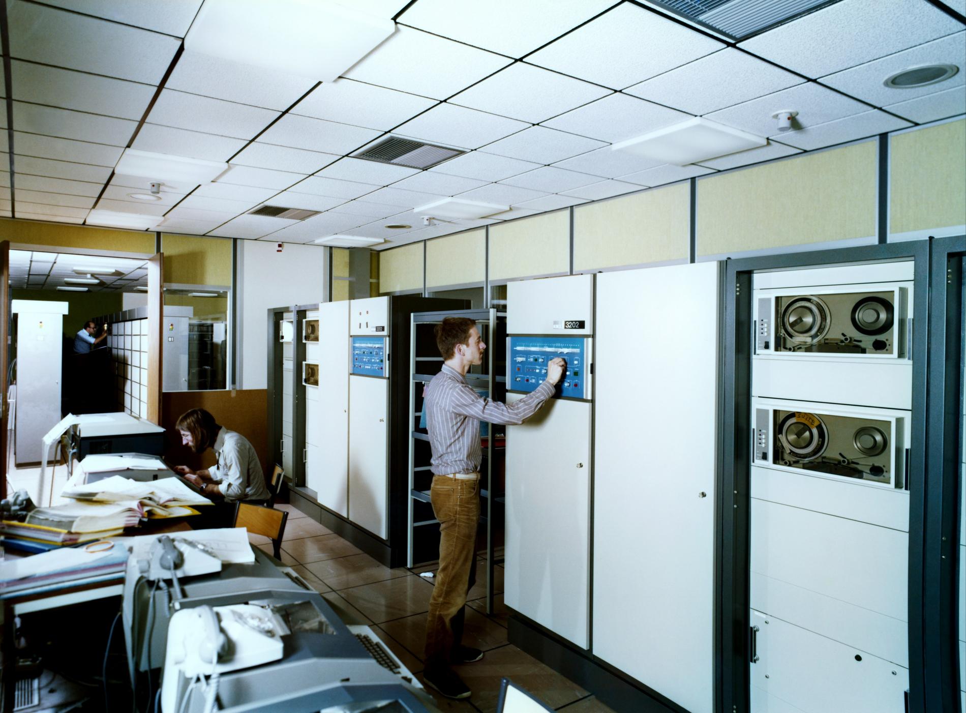 1979.07.10MT20AubCtu1Num007618